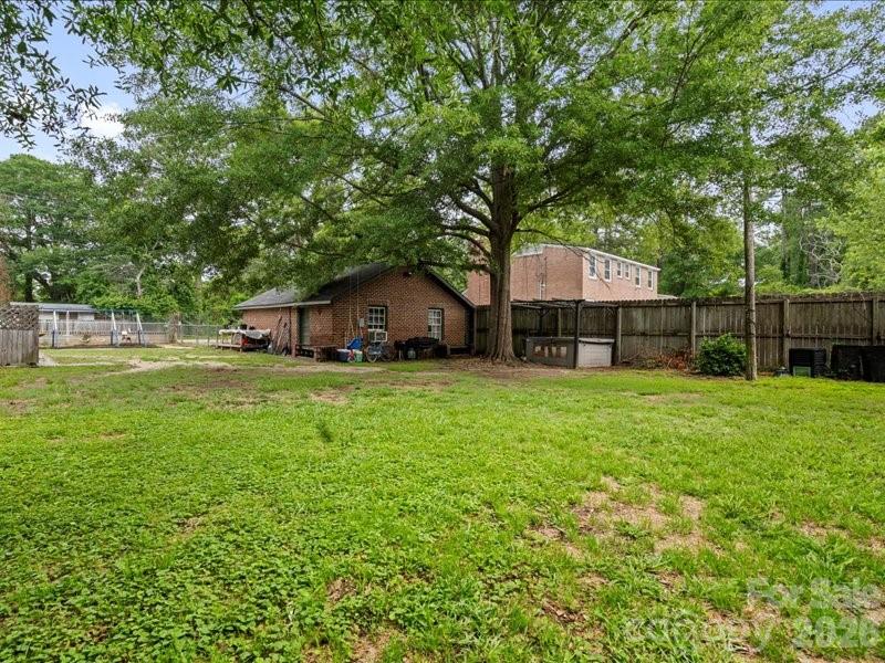430 3rd Street Cheraw, SC 29520 - Photo 2 of 41