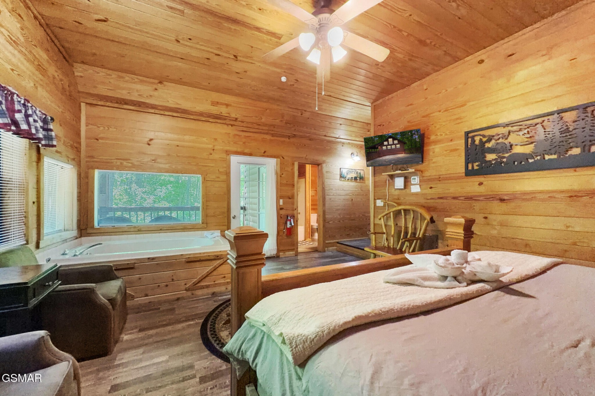 1607 South Mountain View Road Sevierville, TN 37876 - Photo 14 of 29 Gallery Image 14