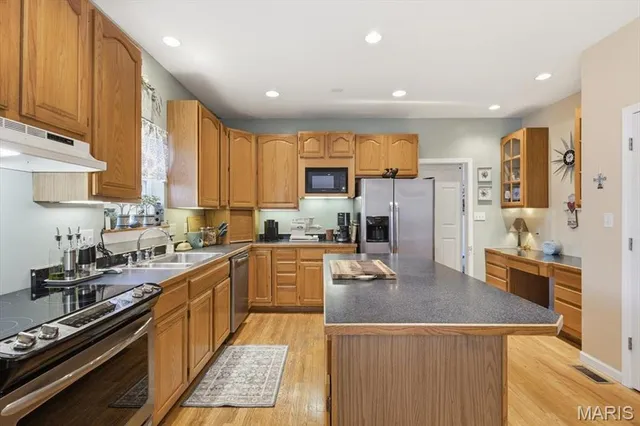 $599,000 | 10534 Eagles Nest Drive, Hillsboro, MO 63050