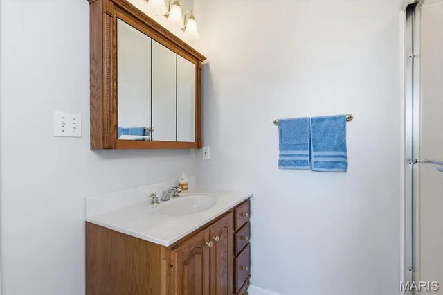 $599,000 | 10534 Eagles Nest Drive, Hillsboro, MO 63050