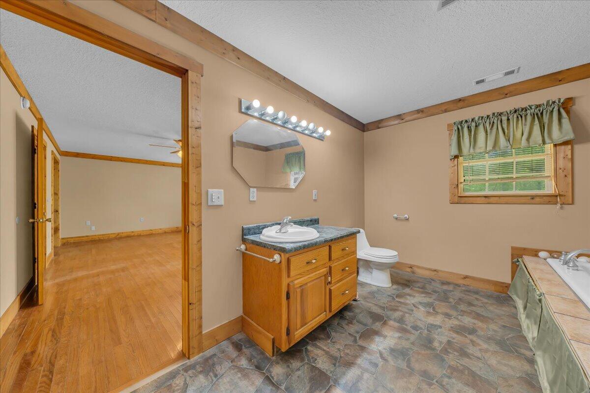 360 Dixon Cove Road Sequatchie, TN 37374 - Photo 27 of 42 29-BOX09594
