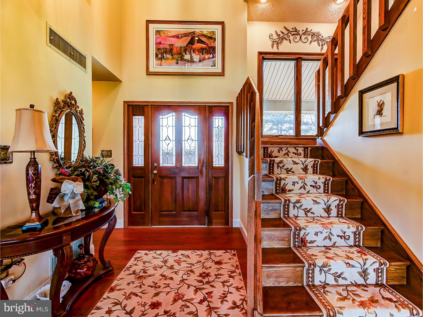 61 Sykesville Road Chesterfield, NJ 08515 - Photo 2 of 22 Foyer