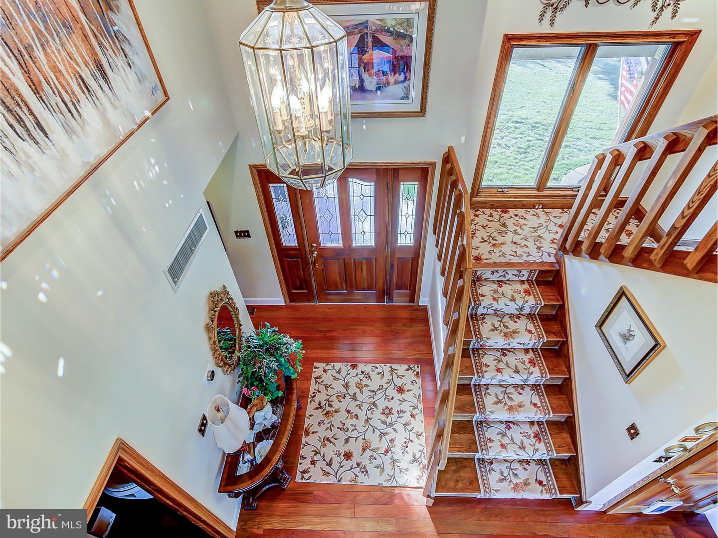 61 Sykesville Road Chesterfield, NJ 08515 - Photo 3 of 22 Foyer