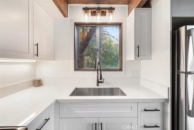 a view of roof deck with wooden floor and outer view