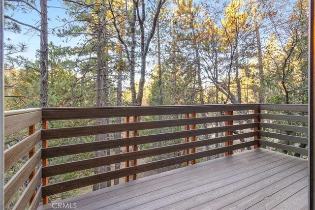 a tree in front of a house