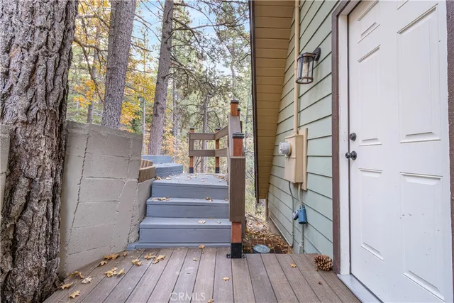 $339,995 | 32703 Tulip, Running Springs, CA 92382