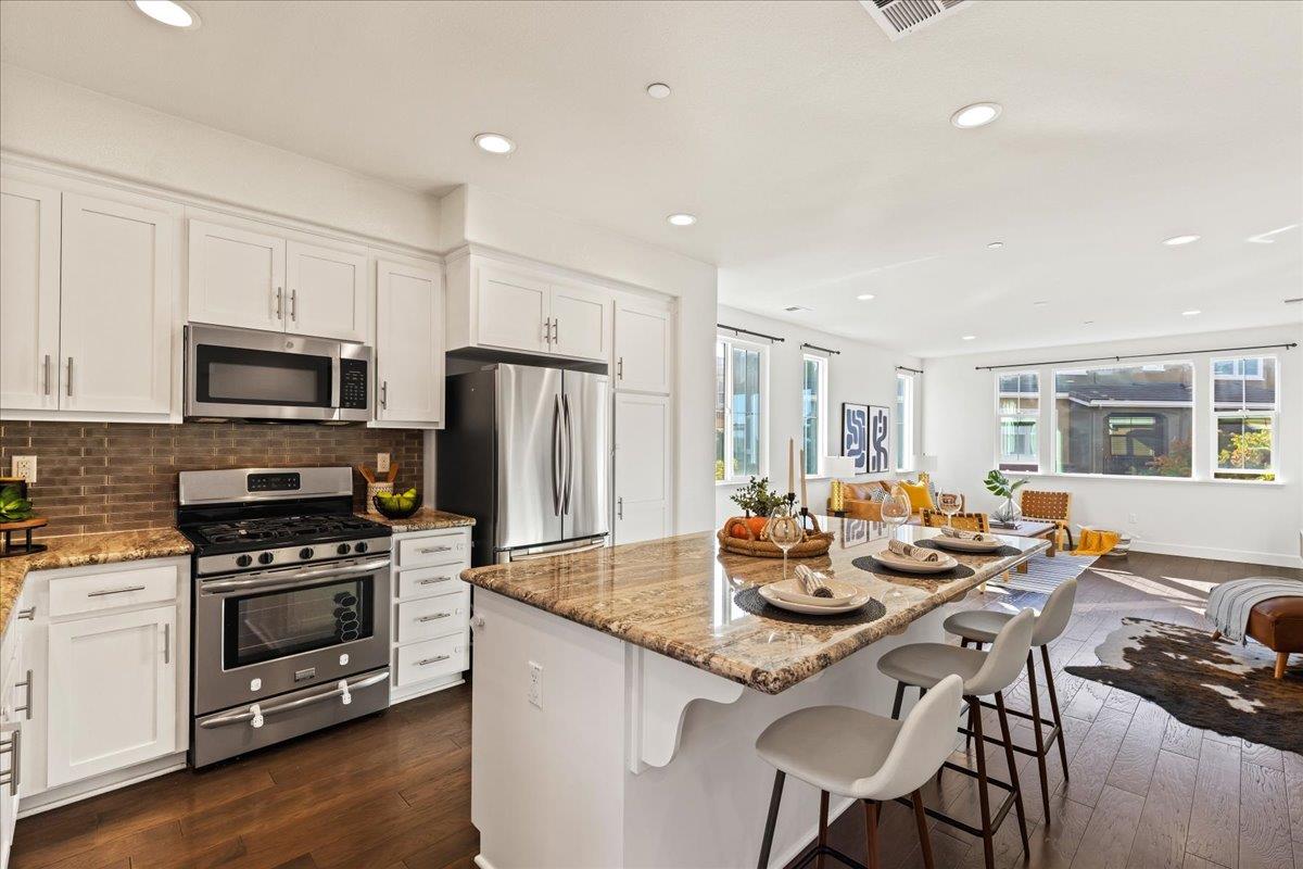 5669 Coffeeberry Road Newark, CA 94560 - Photo 16 of 39 Gallery Image 16