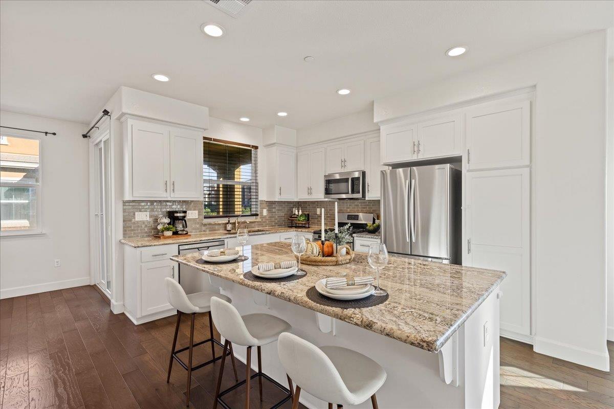 5669 Coffeeberry Road Newark, CA 94560 - Photo 19 of 39 Gallery Image 19