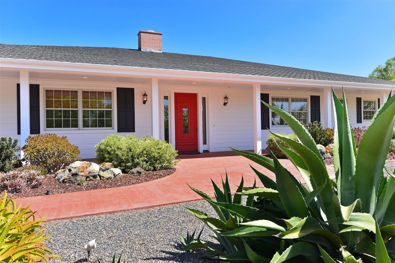 1114 Double Ll Ranch Road Encinitas, CA 92024 - Photo 2 of 17