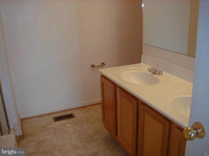 317 Assembly Point Court Odenton, MD 21113 - Photo 13 of 15 Master Bath
