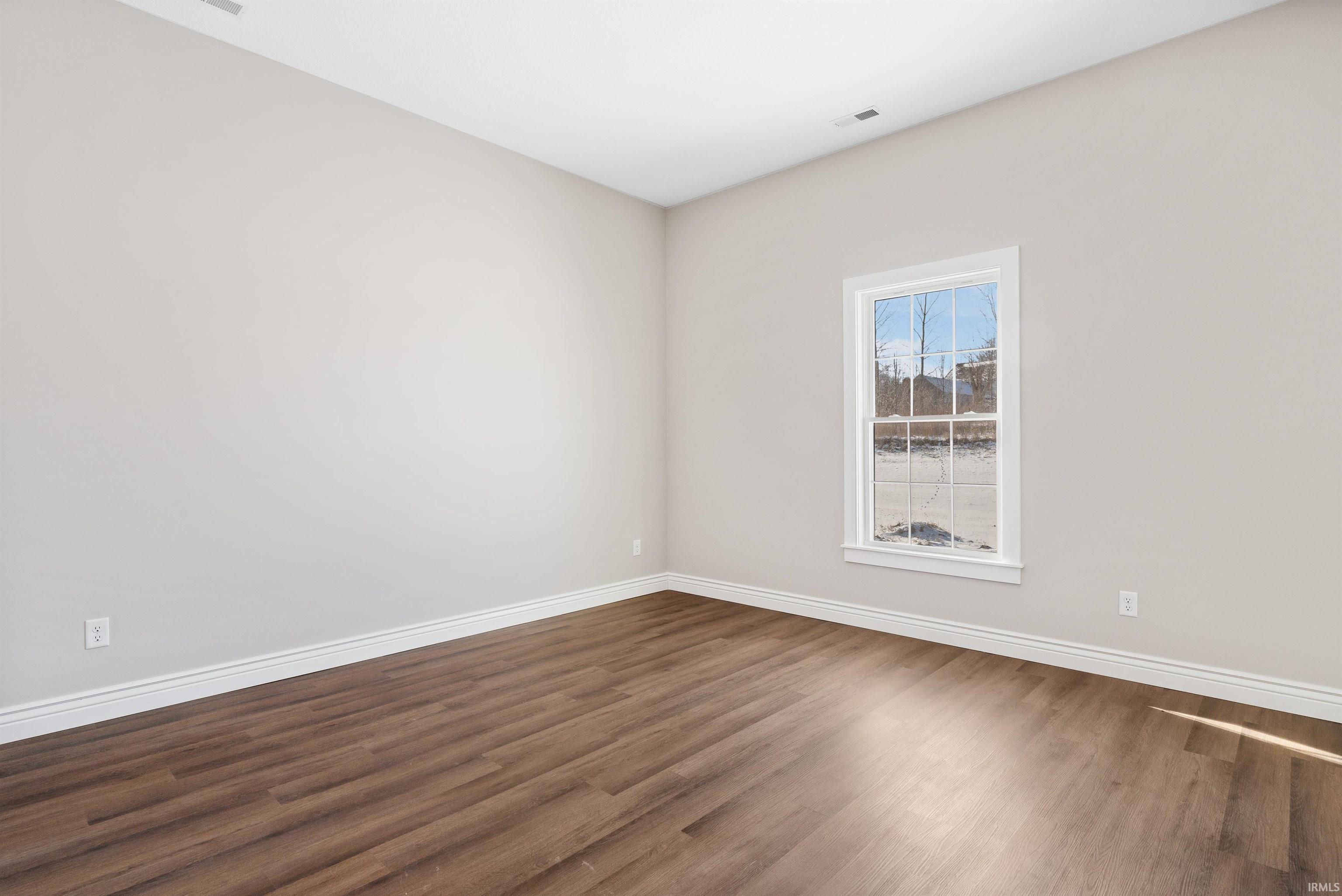 7230 Starks Boulevard Fort Wayne, IN 46816 - Photo 14 of 28