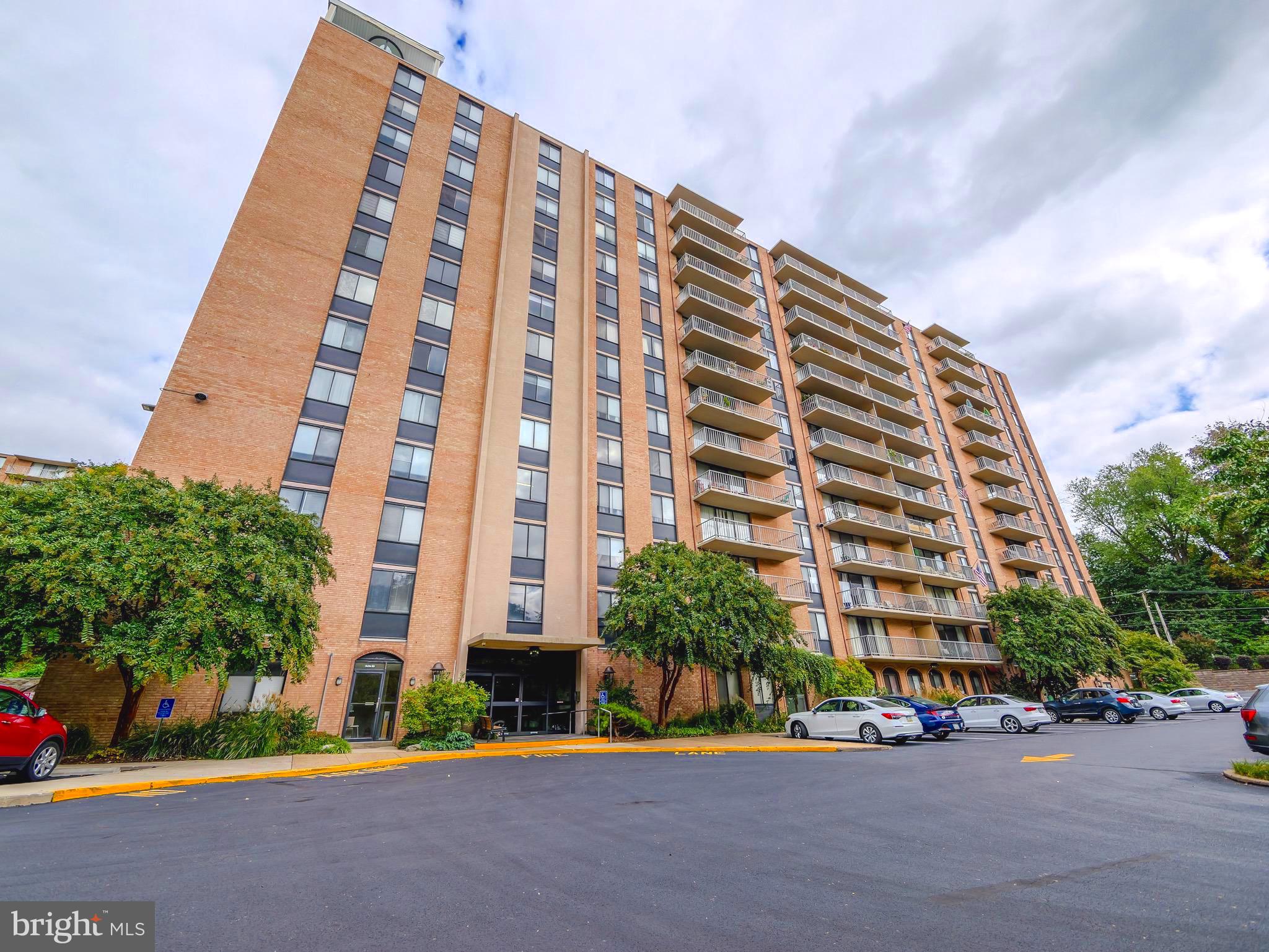 801 Yale Avenue, Unit 107 Swarthmore, PA 19081 - Photo 6 of 35 front view of a building