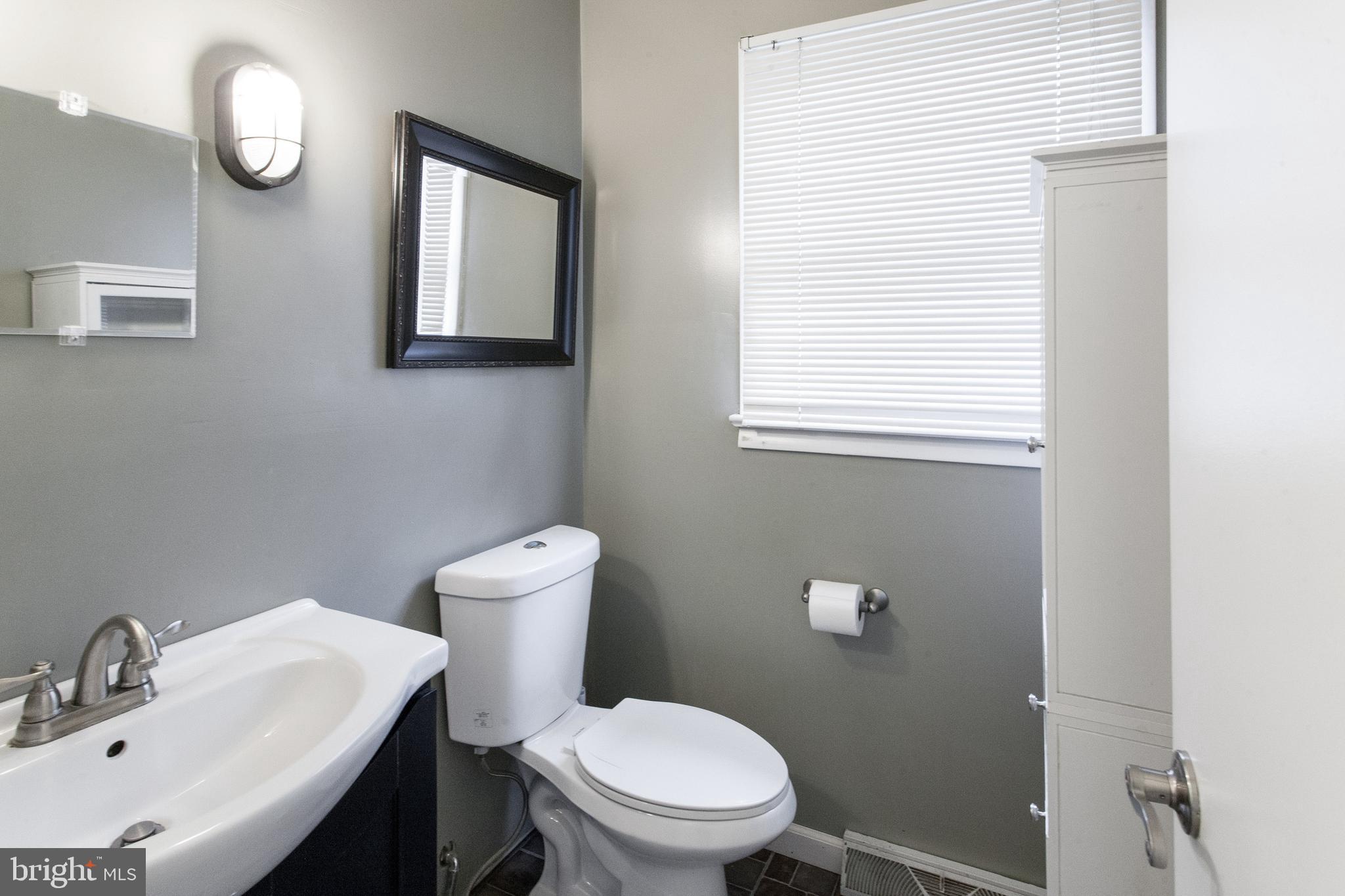12010 Itnyre Road Smithsburg, MD 21783 - Photo 17 of 32 Updated Master Bath
