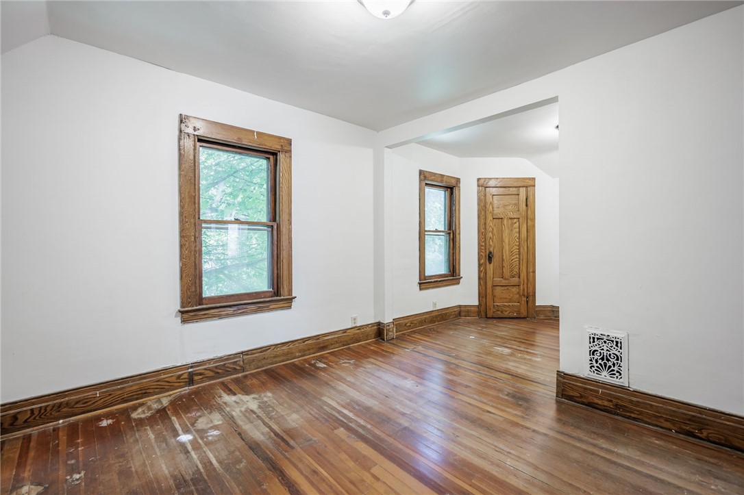 124 Murray Street Rochester, NY 14606 - Photo 12 of 23