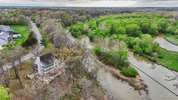 $699,000 | 3 Oak Bluff Drive, Lake St. Louis, MO 63367