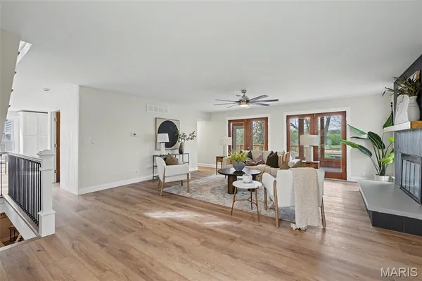 $699,000 | 3 Oak Bluff Drive, Lake St. Louis, MO 63367