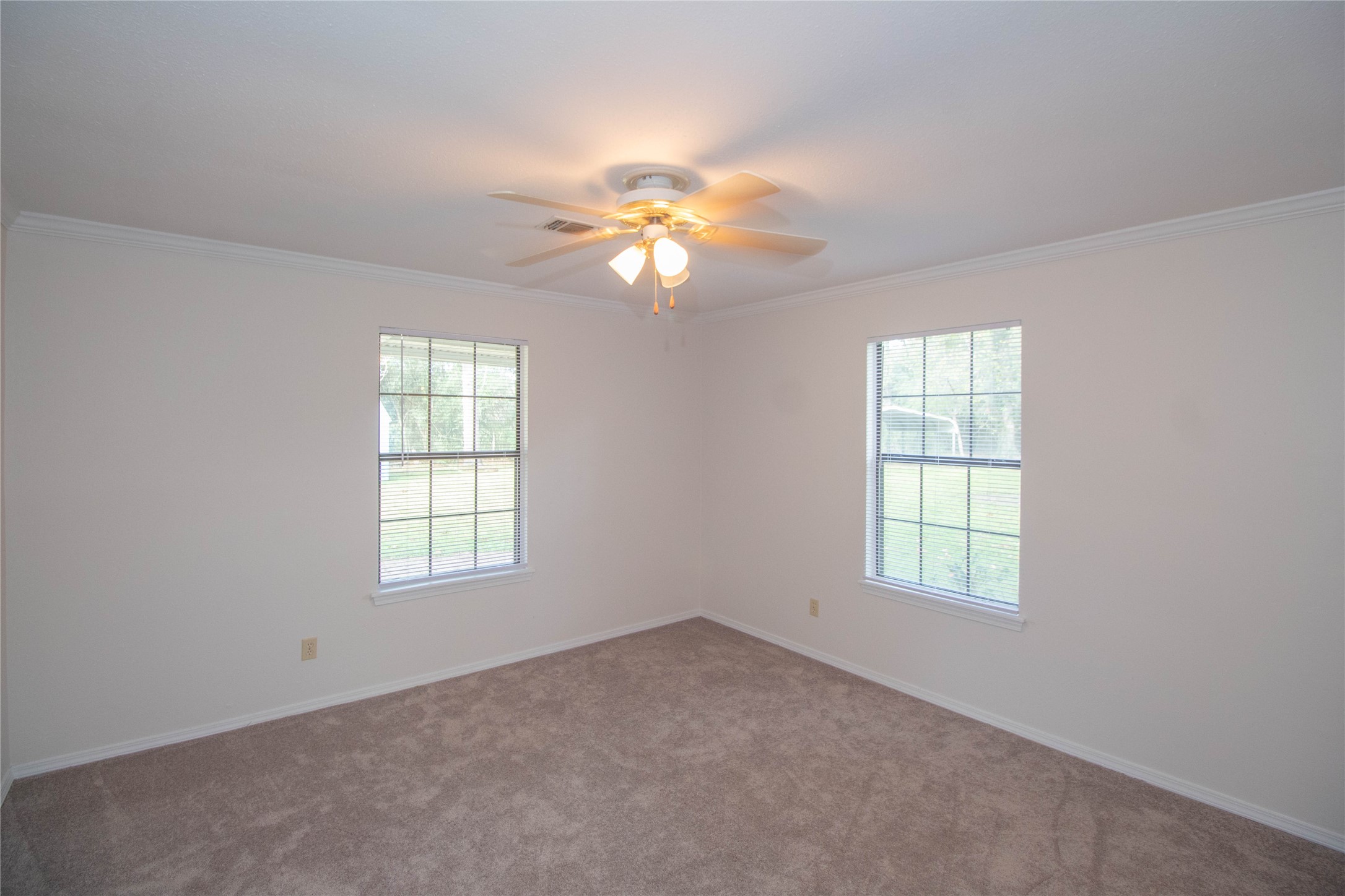 320 Bridgeview Drive Onalaska, TX 77360 - Photo 11 of 43