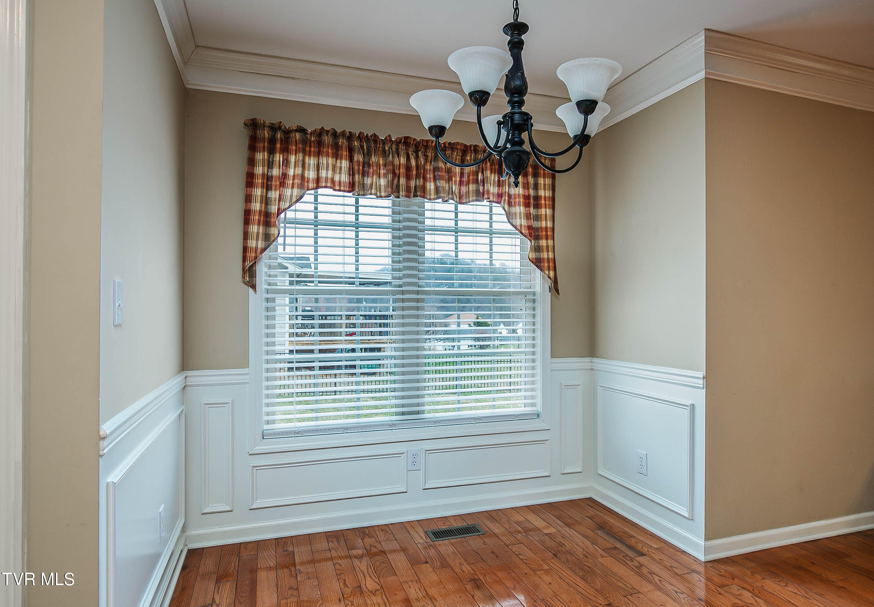3947 Glen Alpine Road Kingsport, TN 37660 - Photo 7 of 31 13-Glen Alpine-13