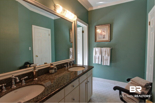307 Cameron Court Daphne, AL 36526 - Photo 29 of 43 bathroom 3