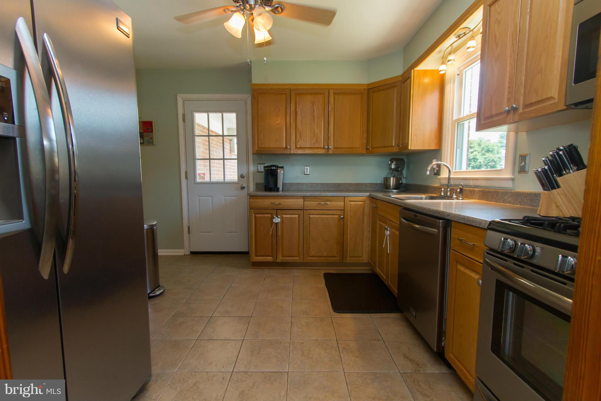 2418 Harwood Road Baltimore, MD 21234 - Photo 11 of 22 Kitchen