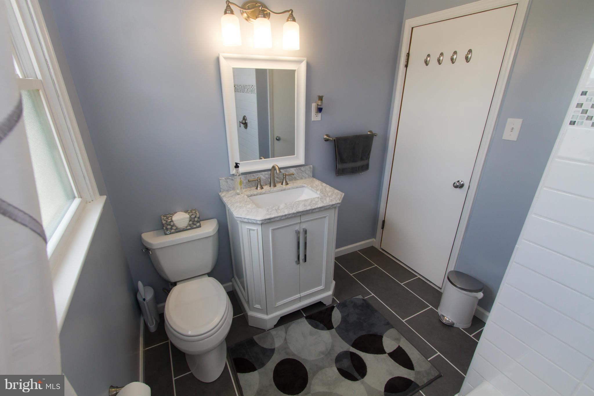 2418 Harwood Road Baltimore, MD 21234 - Photo 13 of 22 Bath
