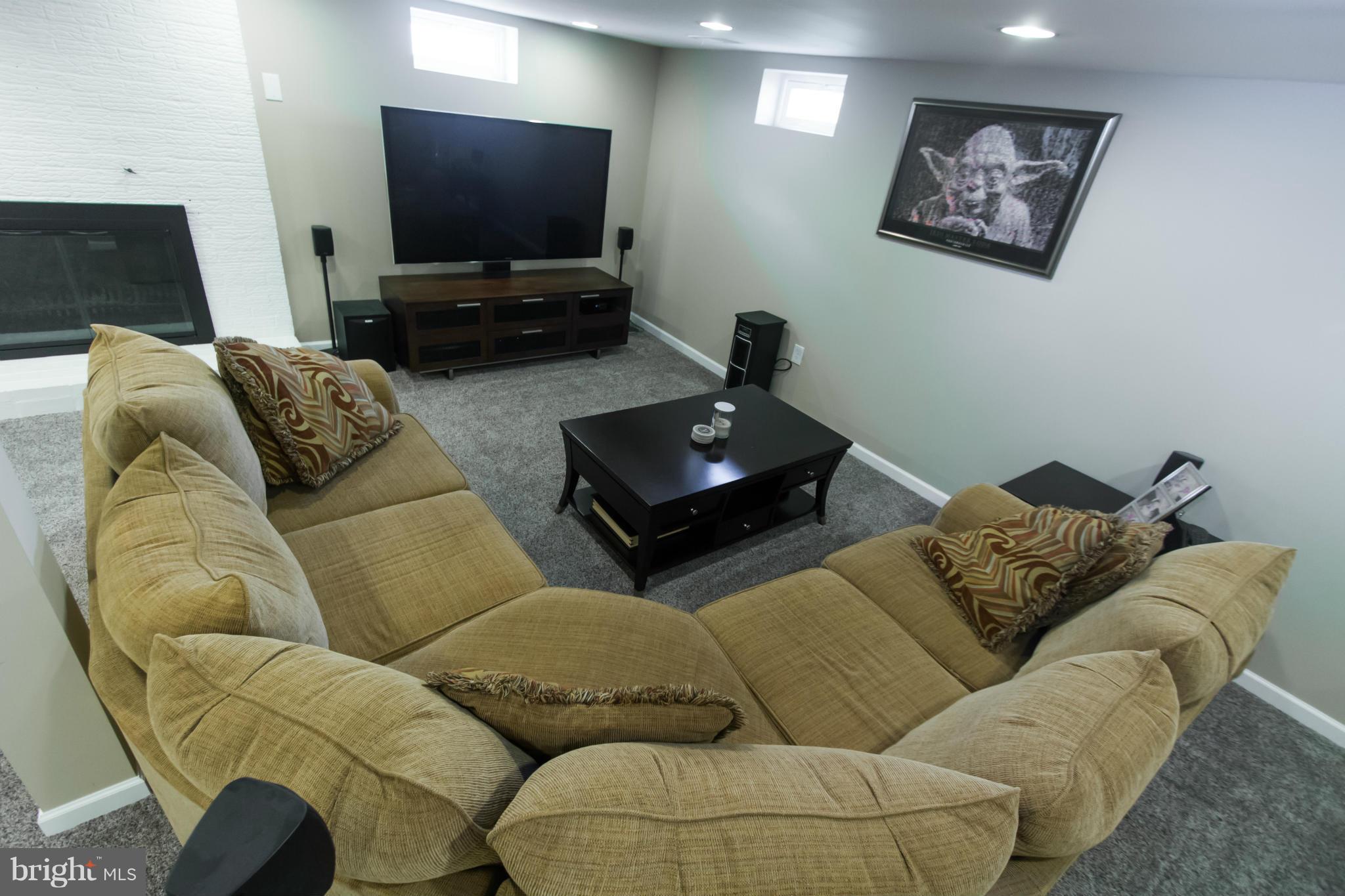 2418 Harwood Road Baltimore, MD 21234 - Photo 18 of 22 Family Room
