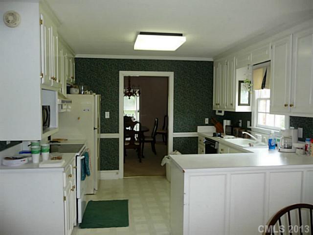 202 Clontz Road Indian Trail, NC 28079 - Photo 4 of 16 Gallery Image 4
