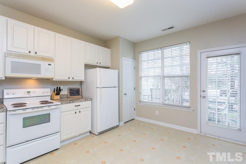 8338 City Loft Court Raleigh, NC 27613 - Photo 7 of 21