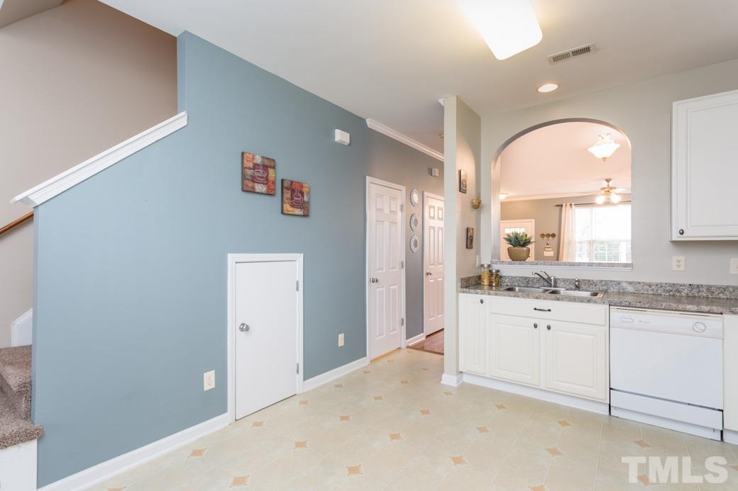 8338 City Loft Court Raleigh, NC 27613 - Photo 9 of 21