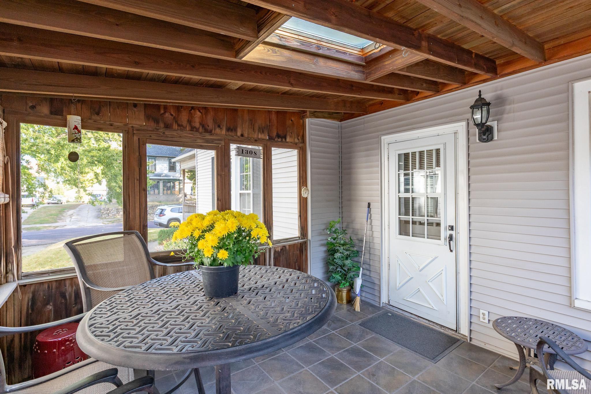 1308 Catherine Street Pekin, IL 61554 - Photo 6 of 28