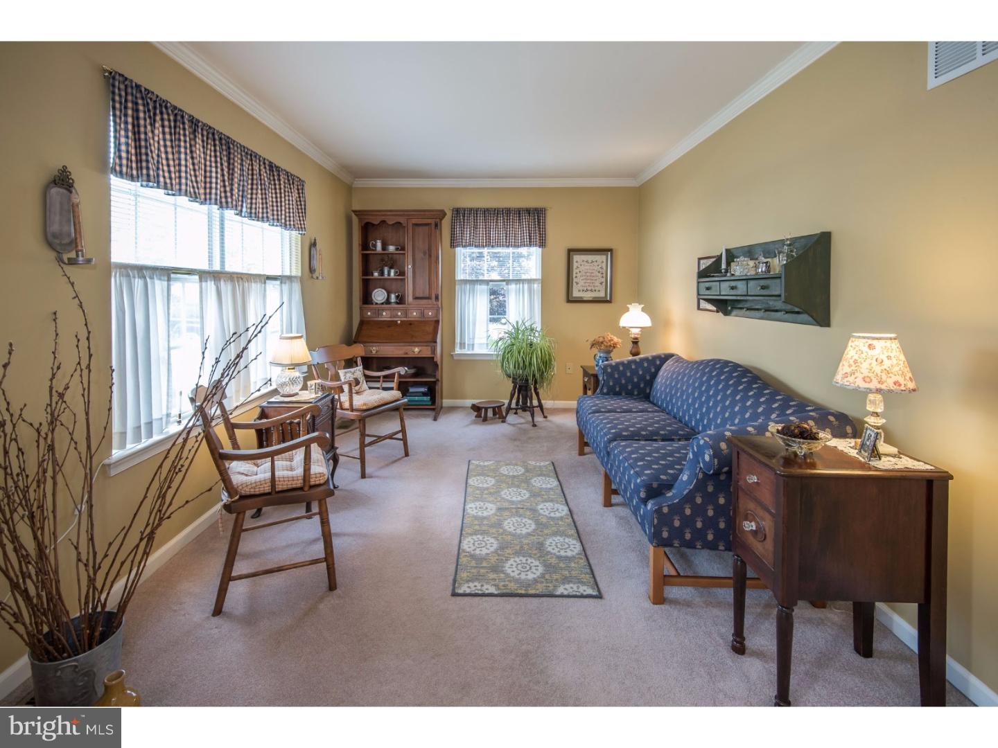 94 Walker Road Royersford, PA 19468 - Photo 11 of 24 Living Room