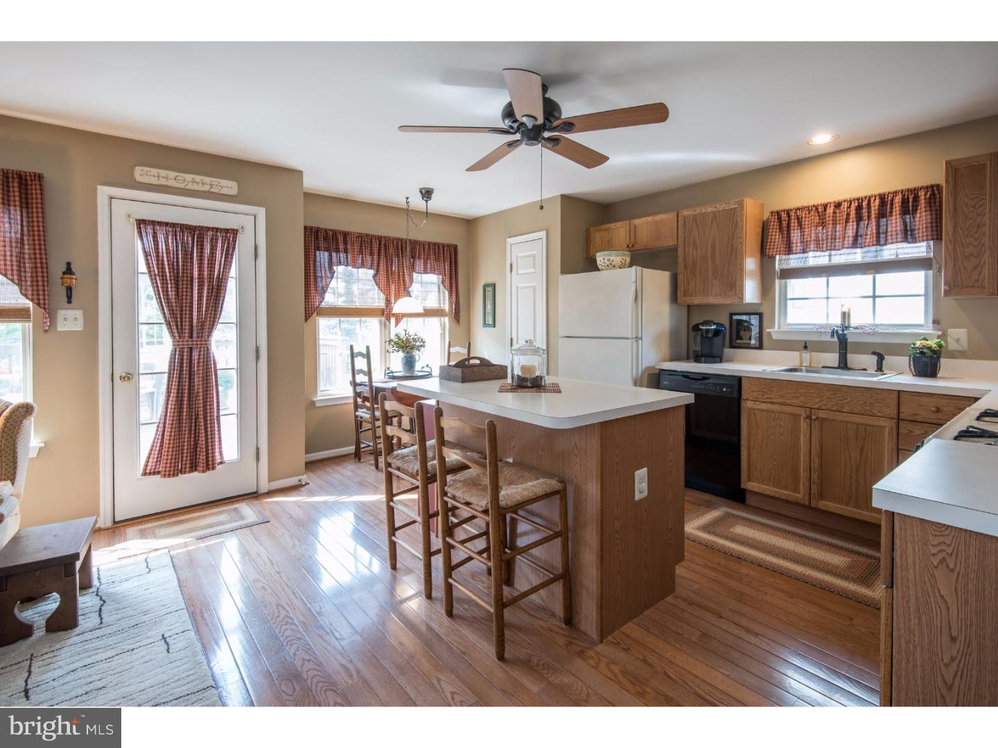 94 Walker Road Royersford, PA 19468 - Photo 4 of 24 Kitchen