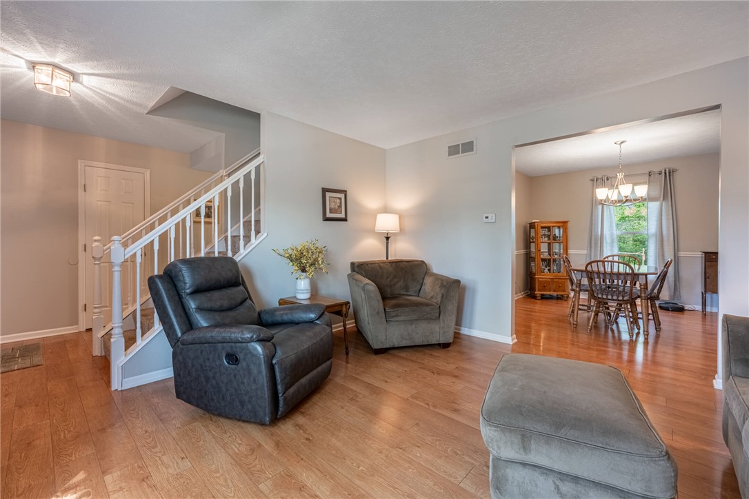 280 Tamarack Trail Springboro, OH 45066 - Photo 2 of 39