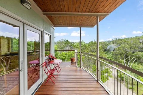 $1,500,000 | 701 Yaupon Valley Road, West Lake Hills, TX 78746
