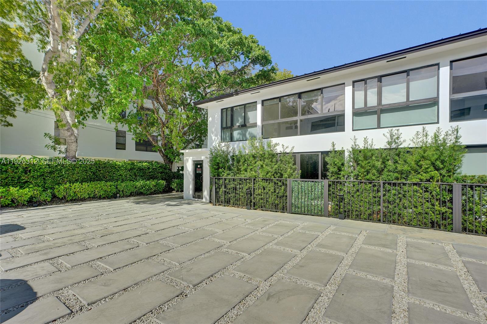 200 Sunrise Drive, Unit 200A Key Biscayne, FL 33149 - Photo 38 of 45