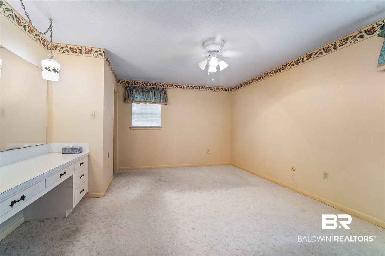 4251 Spring Valley Drive South Mobile, AL 36693 - Photo 12 of 17
