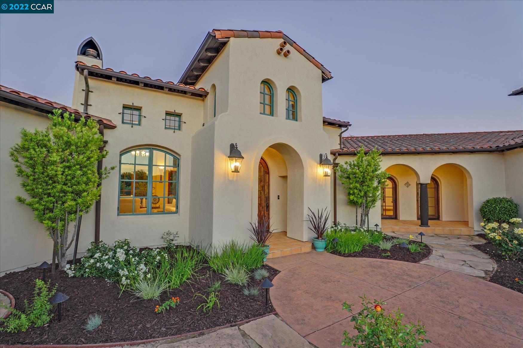 685 Kalthoff Common Livermore, CA 94550 - Photo 1 of 1 a front view of a house with garden
