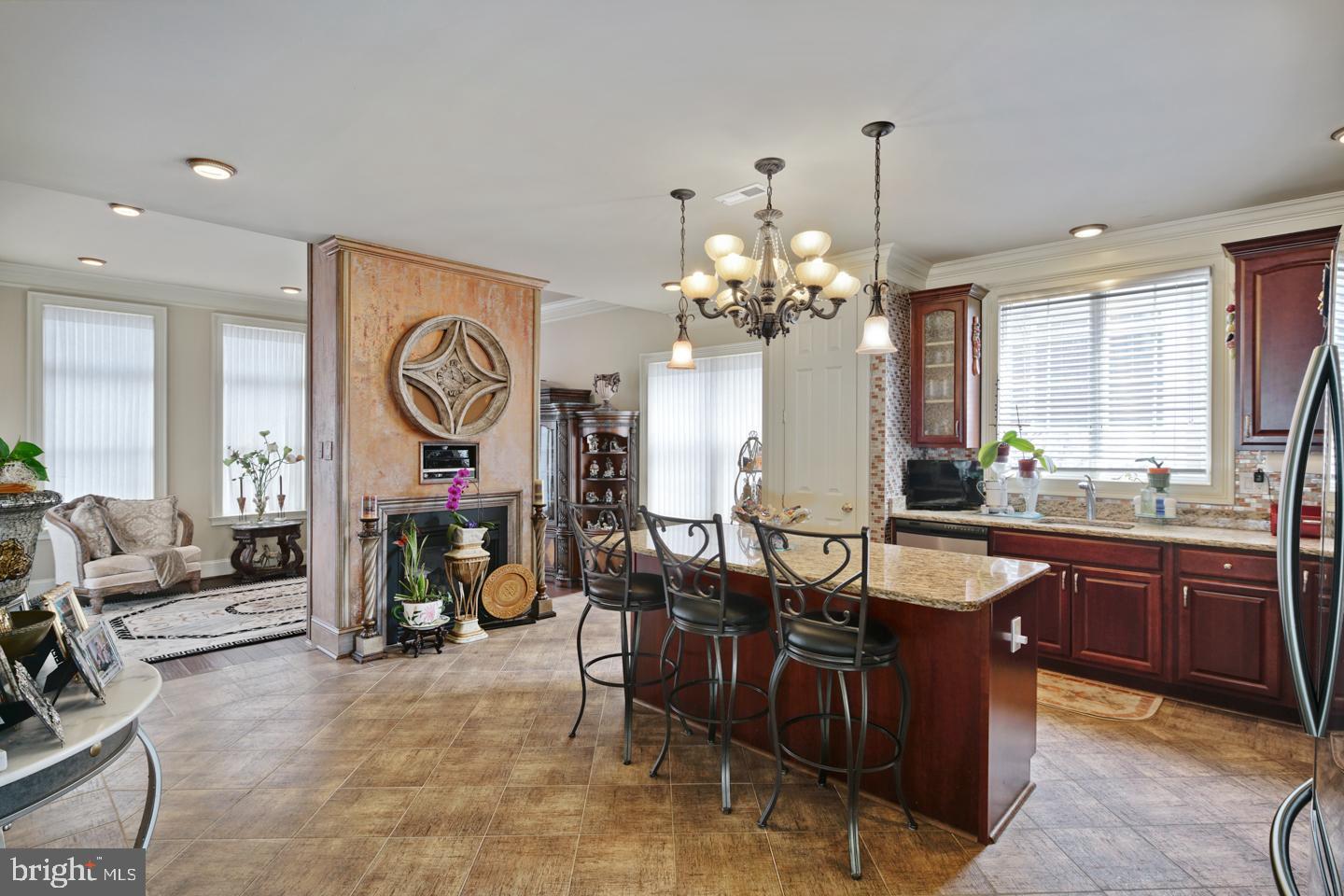 1743 Silver Birch Road Huntingdon Valley, PA 19006 - Photo 11 of 28 Gallery Image 11