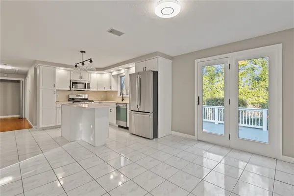$3,600 | 42 Belfield Drive, Johnston, RI 02919