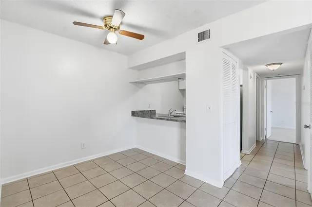 $1,500 | 1799 North Highland Avenue, Unit 168, Clearwater, FL 33755