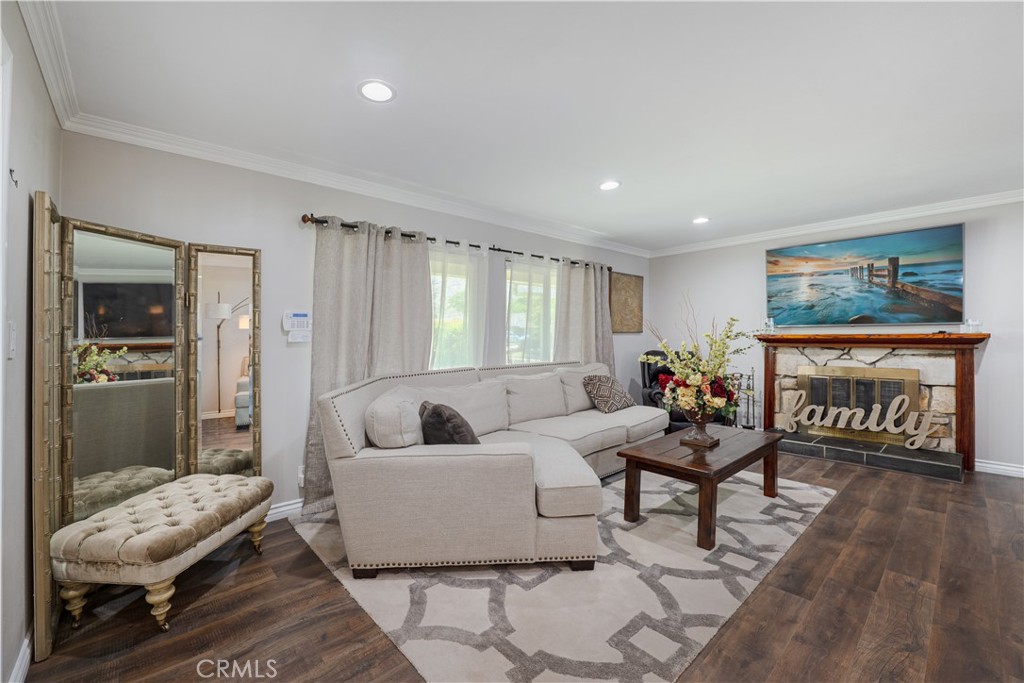 2203 Homewood Avenue Simi Valley, CA 93063 - Photo 19 of 37 a living room with furniture and a rug