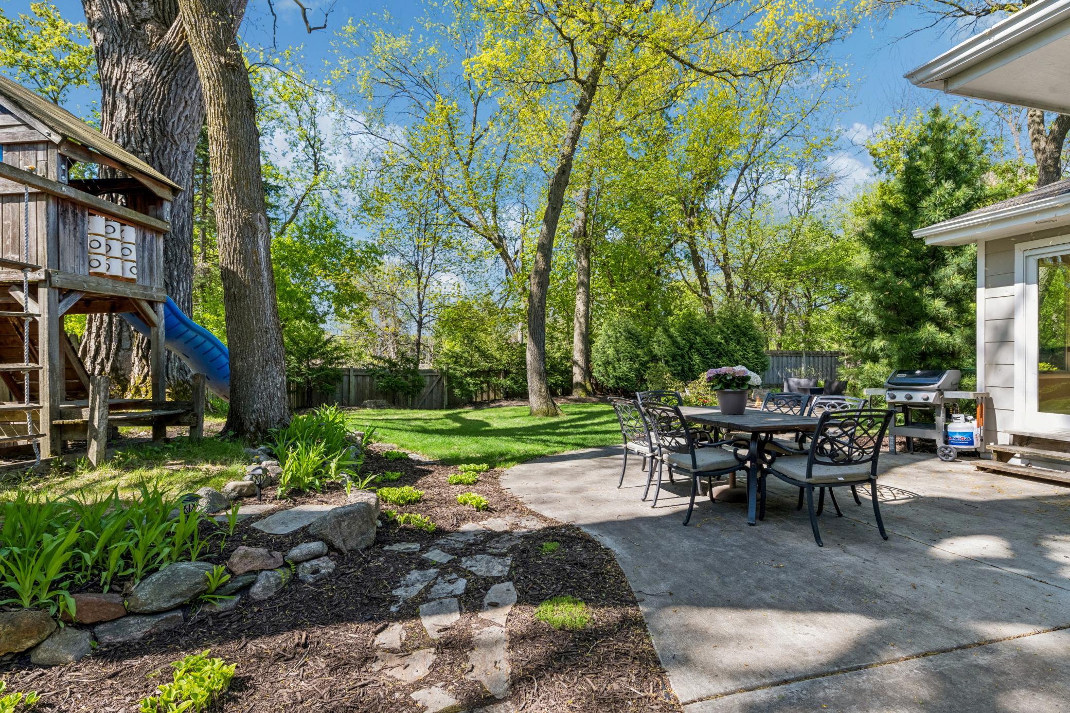 290 Ridgeview Drive Wayzata, MN 55391 - Photo 28 of 37 Gallery Image 28