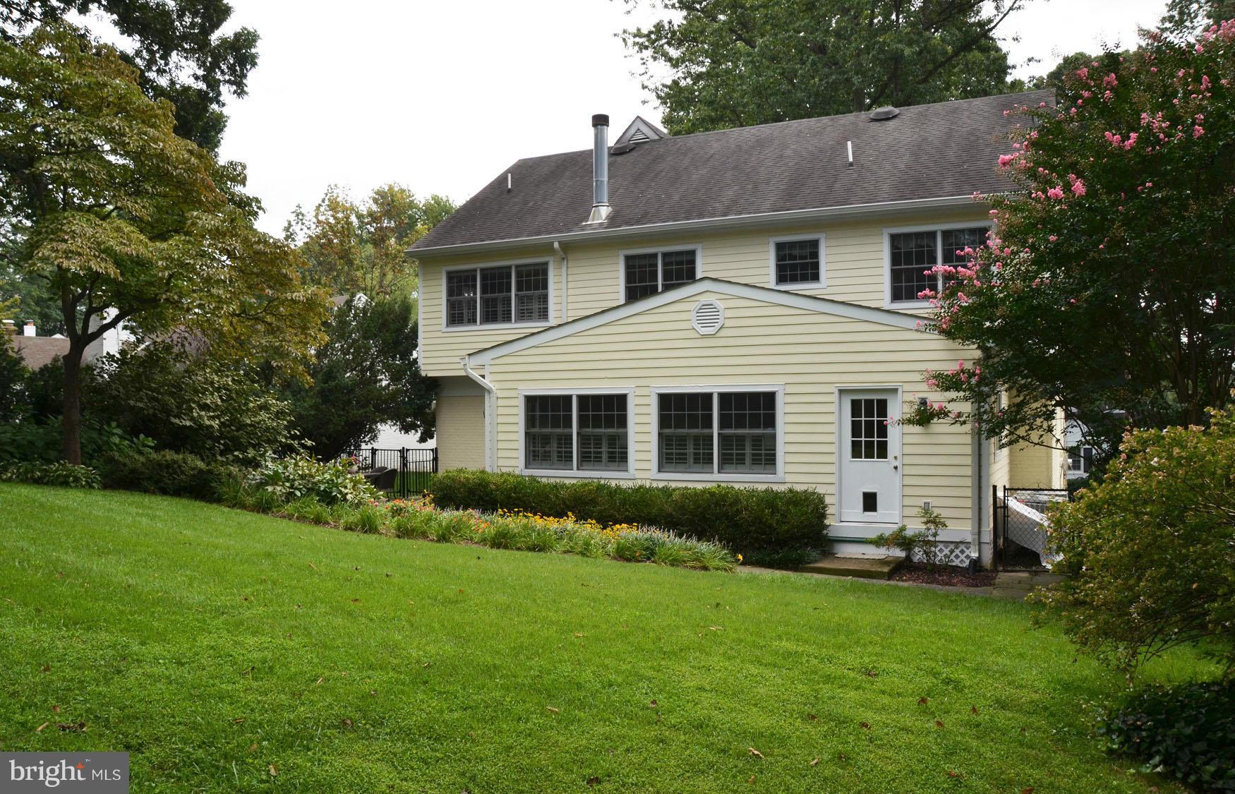 5605 Chesterbrook Road Bethesda, MD 20816 - Photo 3 of 30 Exterior (Rear)