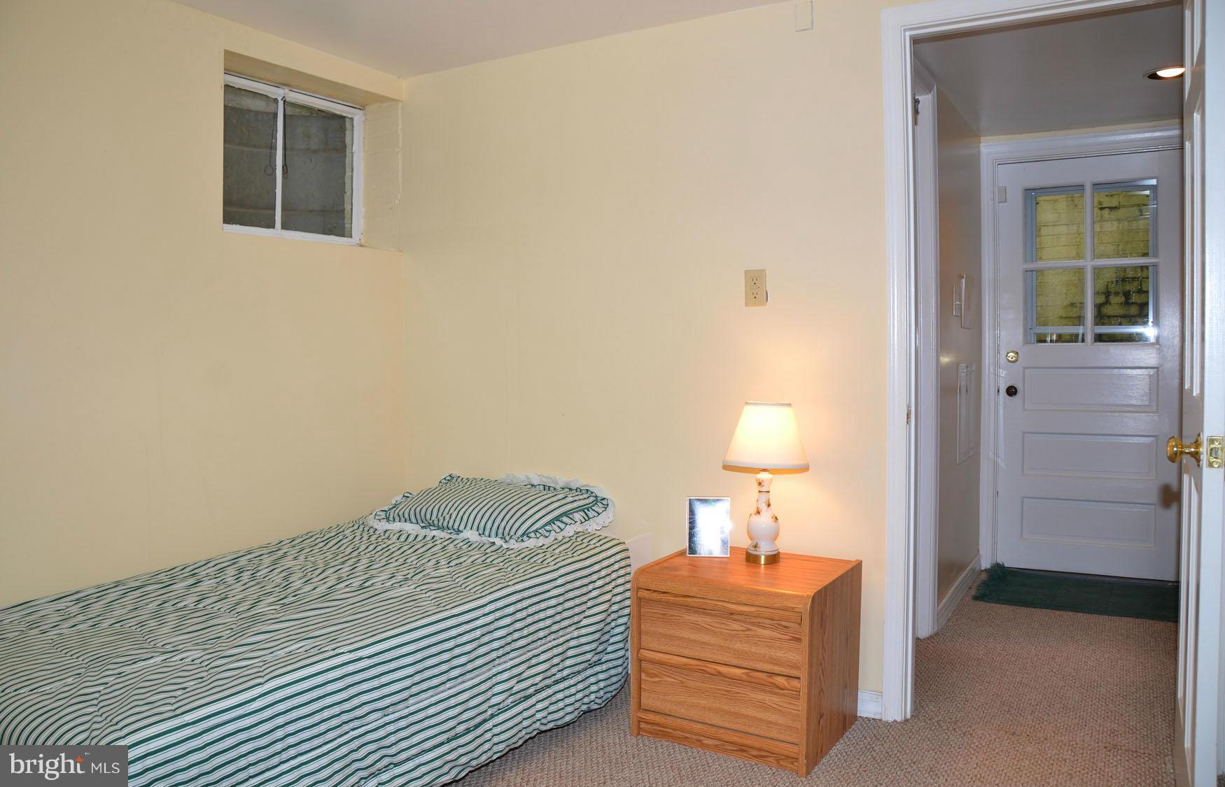 5605 Chesterbrook Road Bethesda, MD 20816 - Photo 25 of 30 Bedroom