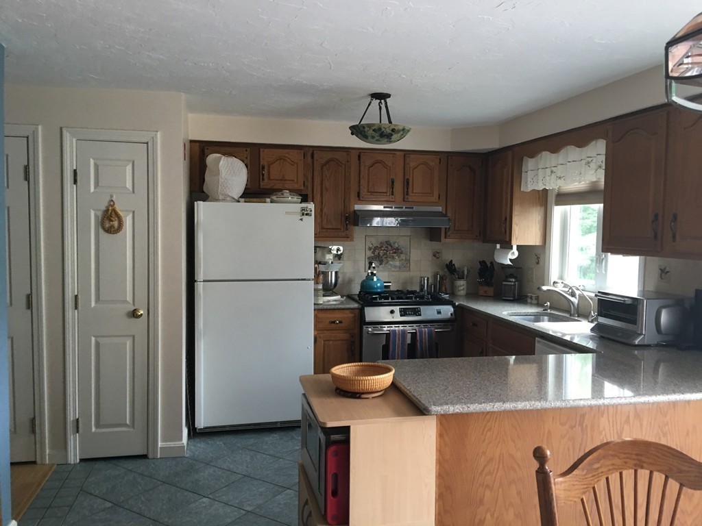 802 Irving Road, Unit 802 Randolph, MA 02368 - Photo 6 of 29 Gallery Image 6