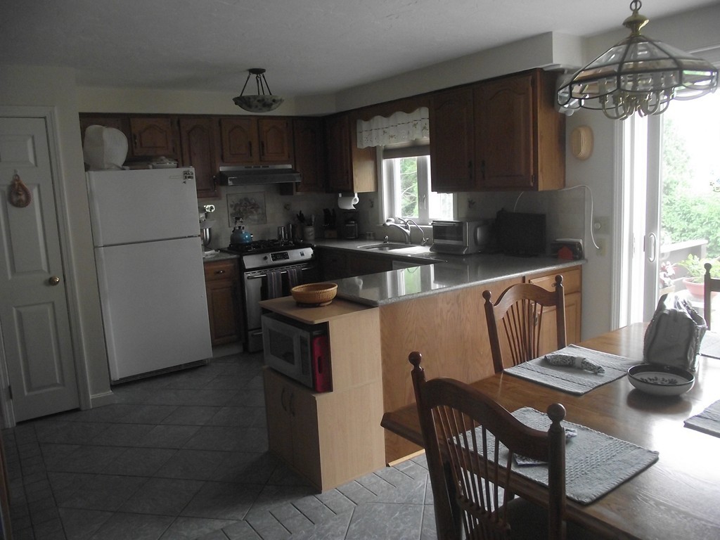 802 Irving Road, Unit 802 Randolph, MA 02368 - Photo 9 of 29 Gallery Image 9