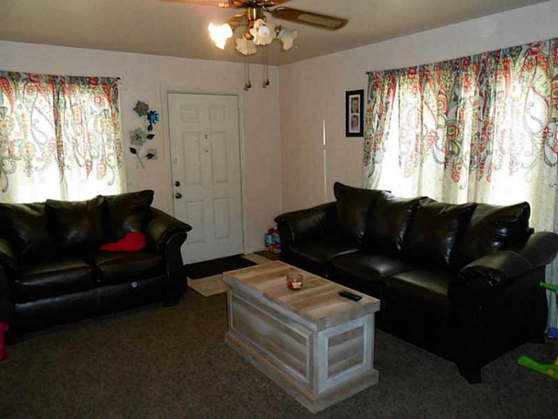 836 Rodgers Drive Springfield, OH 45503 - Photo 4 of 25