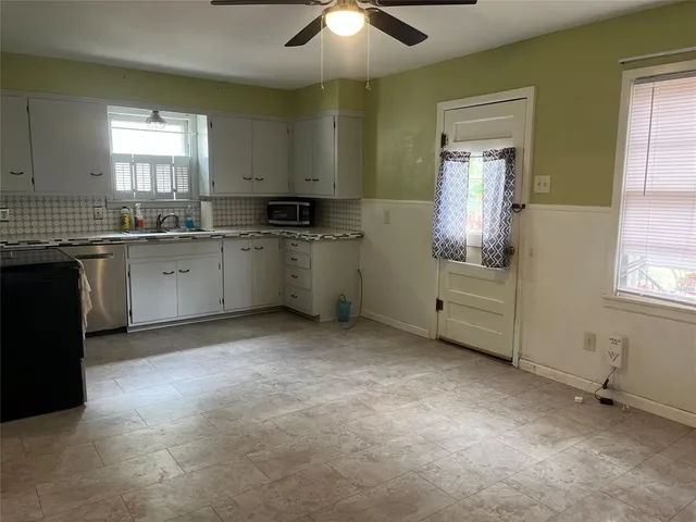 $1,595 | 4050 Russell Avenue, Abilene, TX 79605