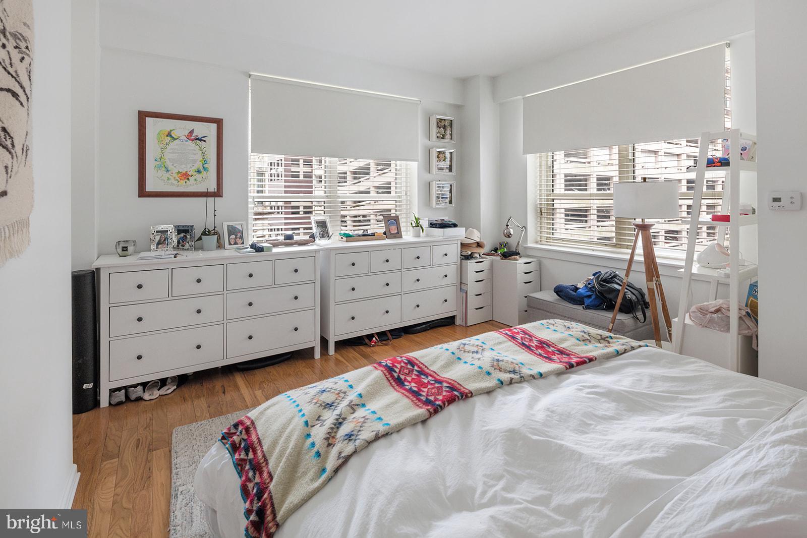 1425 Locust Street, Unit 5C Philadelphia, PA 19102 - Photo 11 of 27 Primary Bedroom views