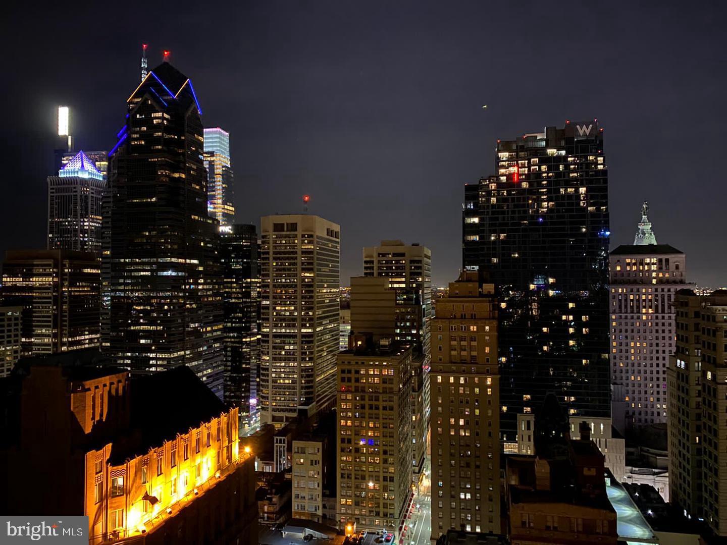 1425 Locust Street, Unit 5C Philadelphia, PA 19102 - Photo 26 of 27 Evening in Center City